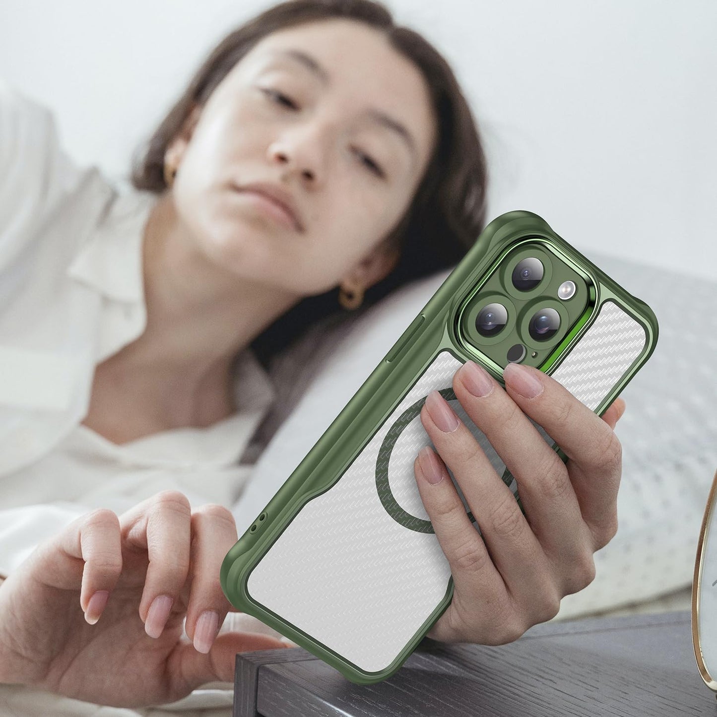 Magnetic carbon fibre case for iPhone 15 Pro max, support wireless charging, carbon fibre shockproof slim case Green