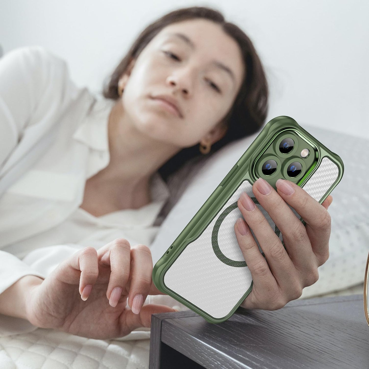 Magnetic carbon fibre case for iPhone 14 Pro max, support wireless charging, carbon fibre shockproof slim case Green