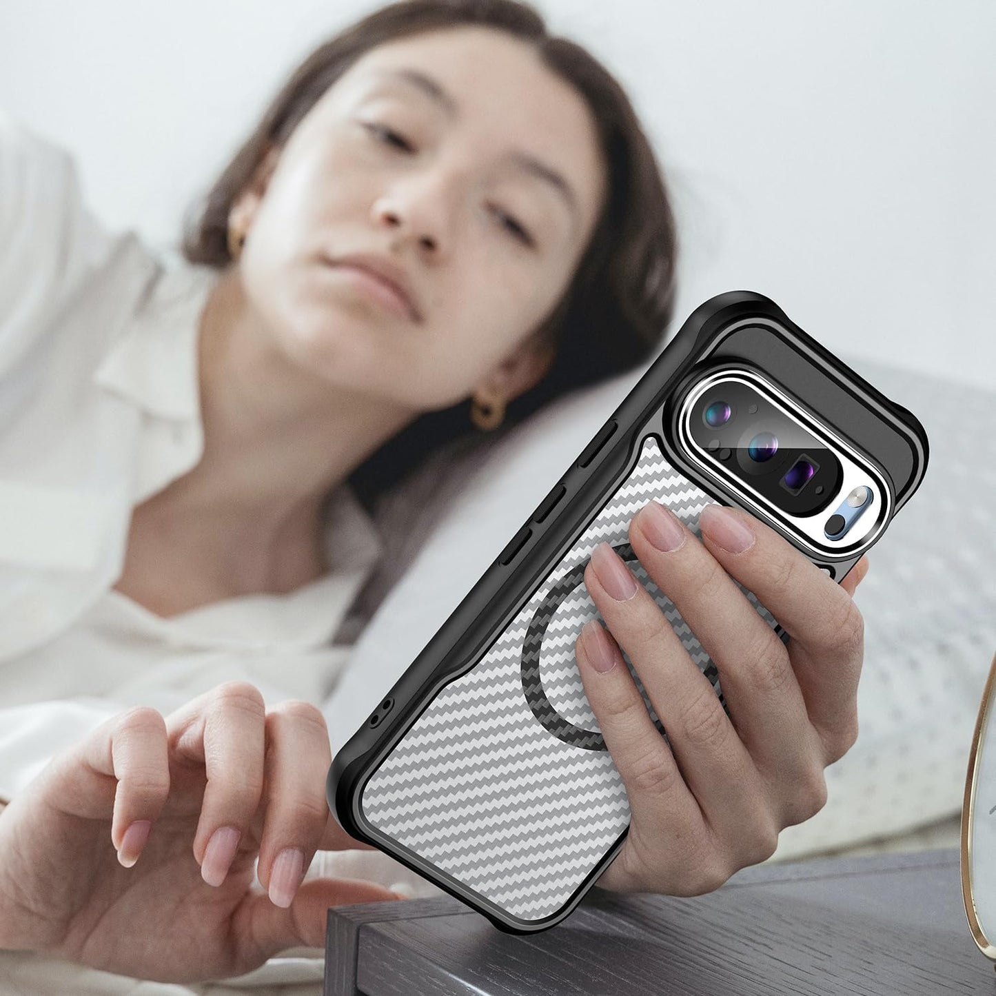 iTape Magnetic carbon fibre case for Google Pixel 9 Pro, support wireless charging, carbon fibre shockproof slim case Black