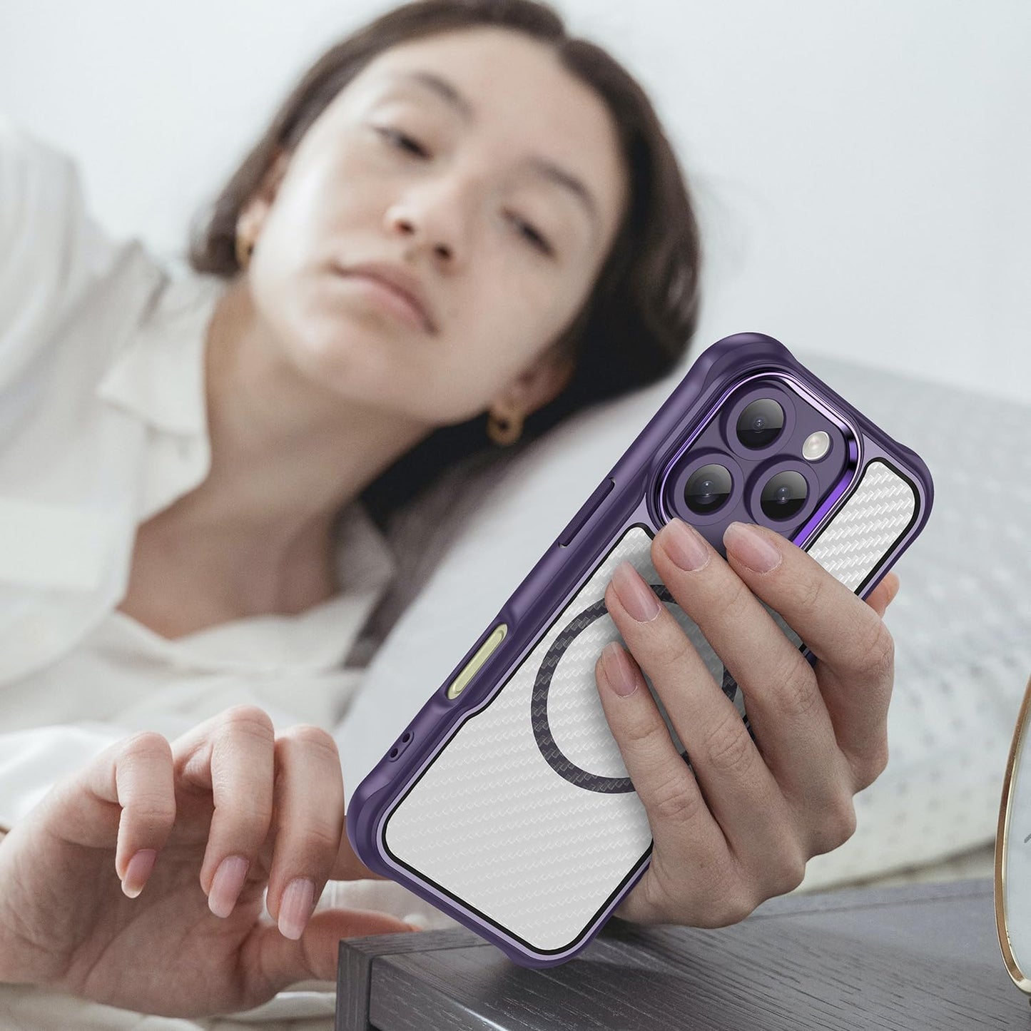 Magnetic carbon fibre case for iPhone 16 Pro, support wireless charging, carbon fibre shockproof slim case Purple