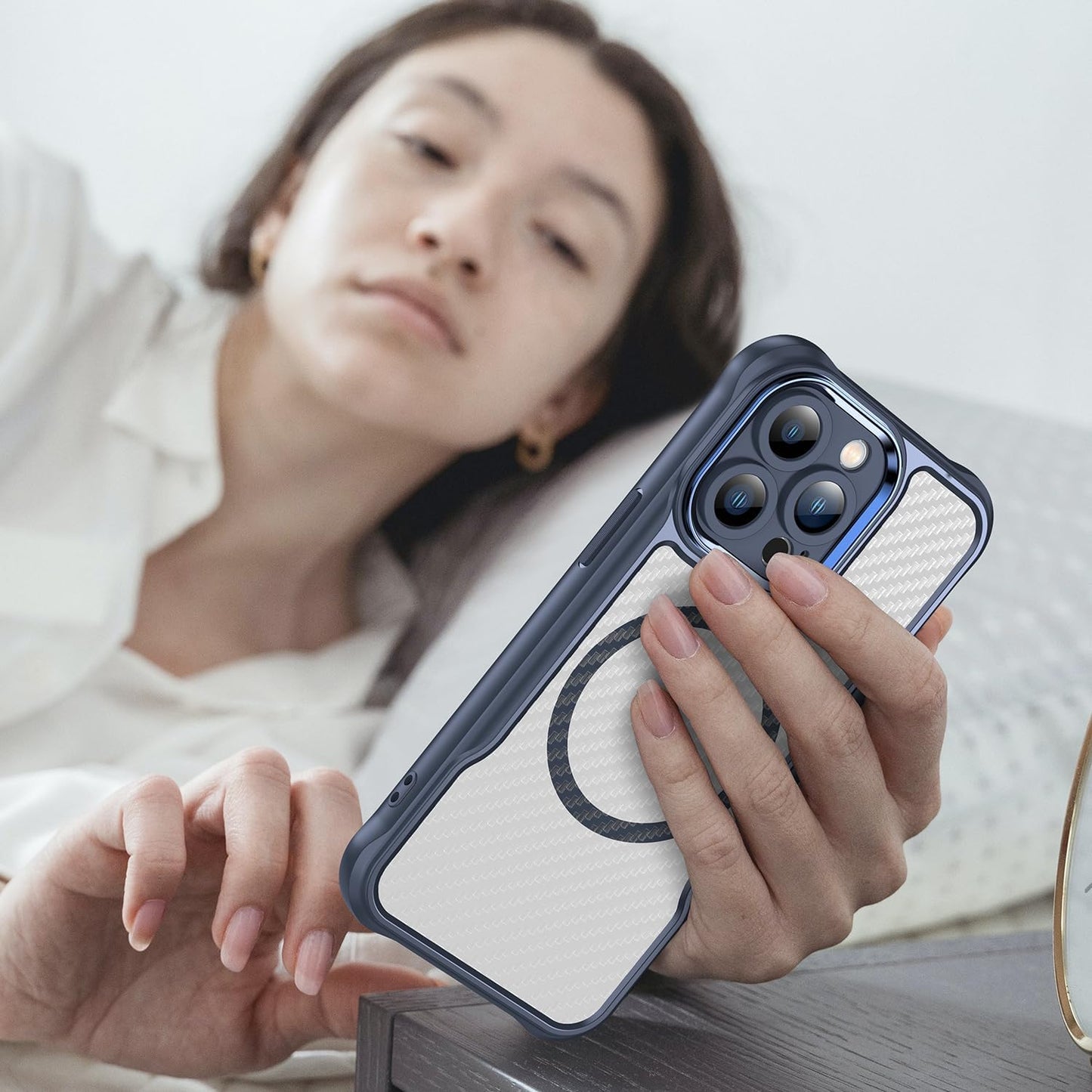 Magnetic carbon fibre case for iPhone 13 Pro, support wireless charging, carbon fibre shockproof slim case Purple