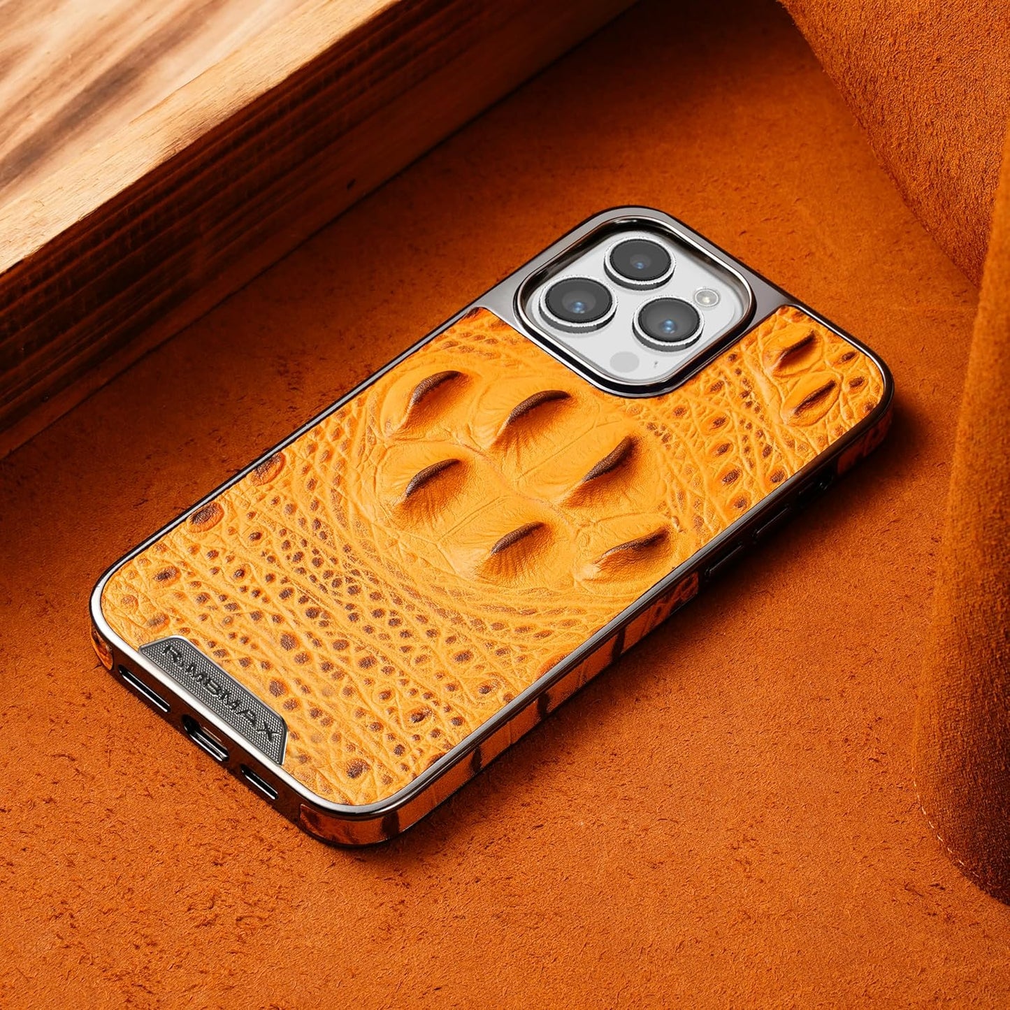 Crocodile pattern phone case for iPhone 15 Pro max, shockproof and drop-proof phone case, genuine leather crocodile pattern phone protective case Black