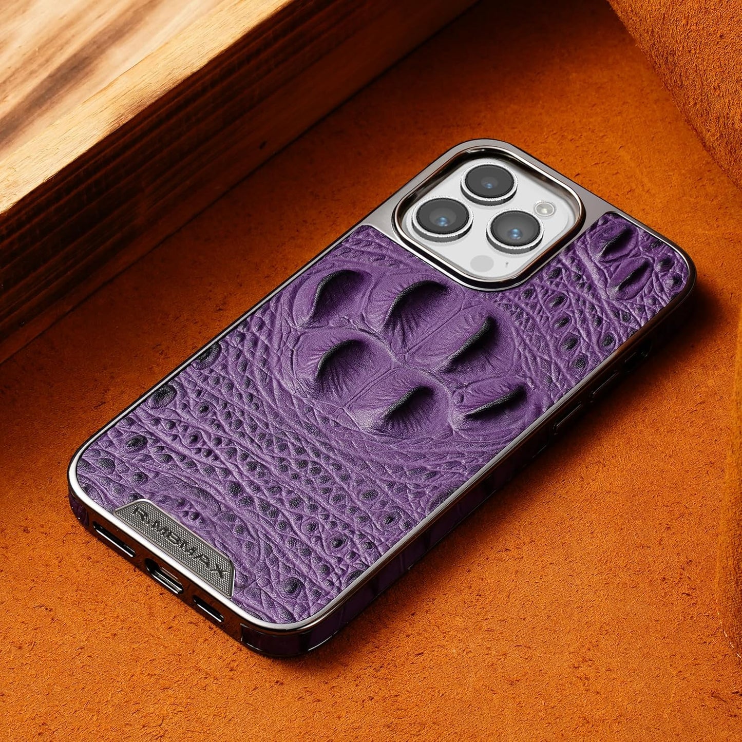 Crocodile pattern phone case for iPhone 15 Pro max, shockproof and drop-proof phone case, genuine leather crocodile pattern phone protective case Black