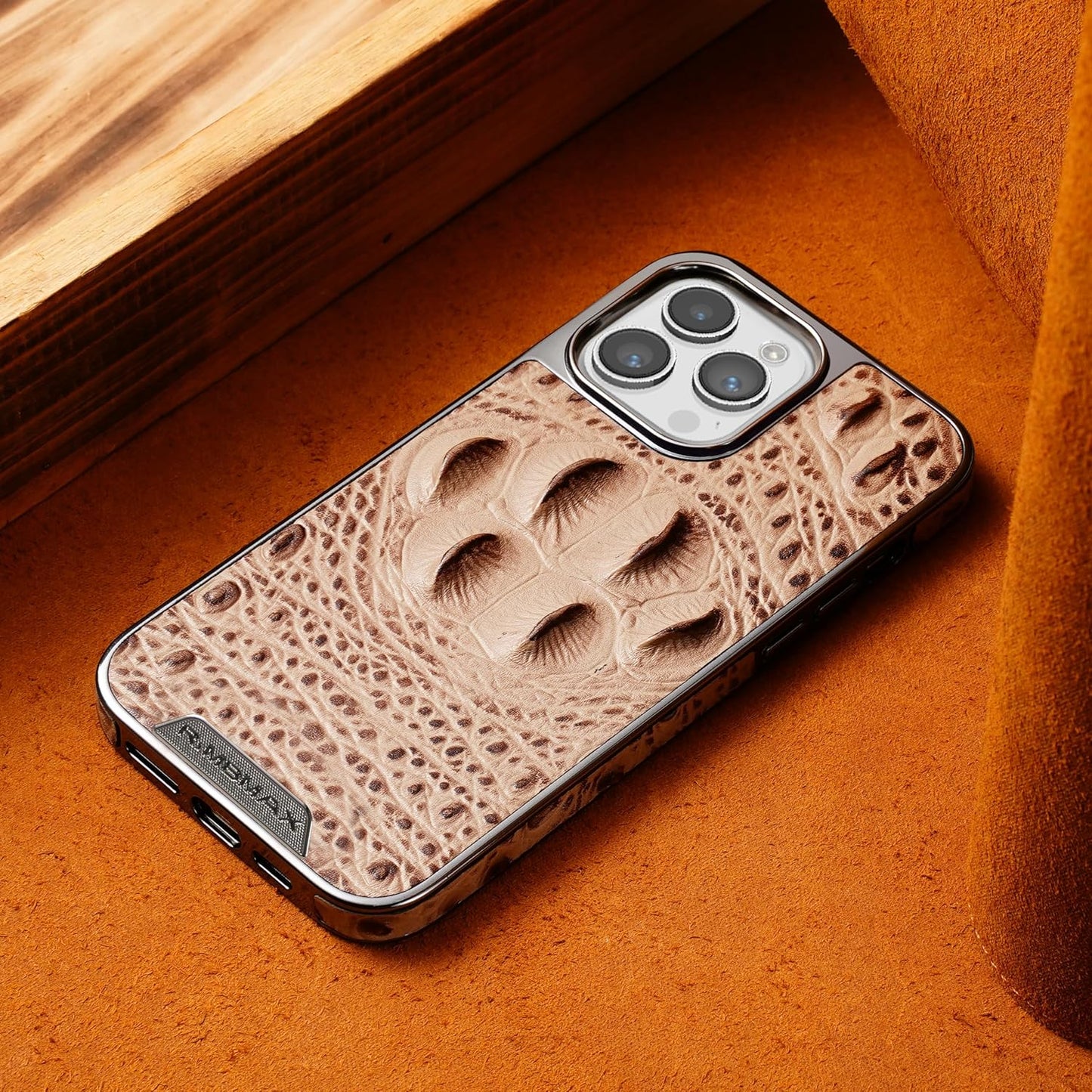 Crocodile pattern phone case for iPhone 15 Pro max, shockproof and drop-proof phone case, genuine leather crocodile pattern phone protective case Black