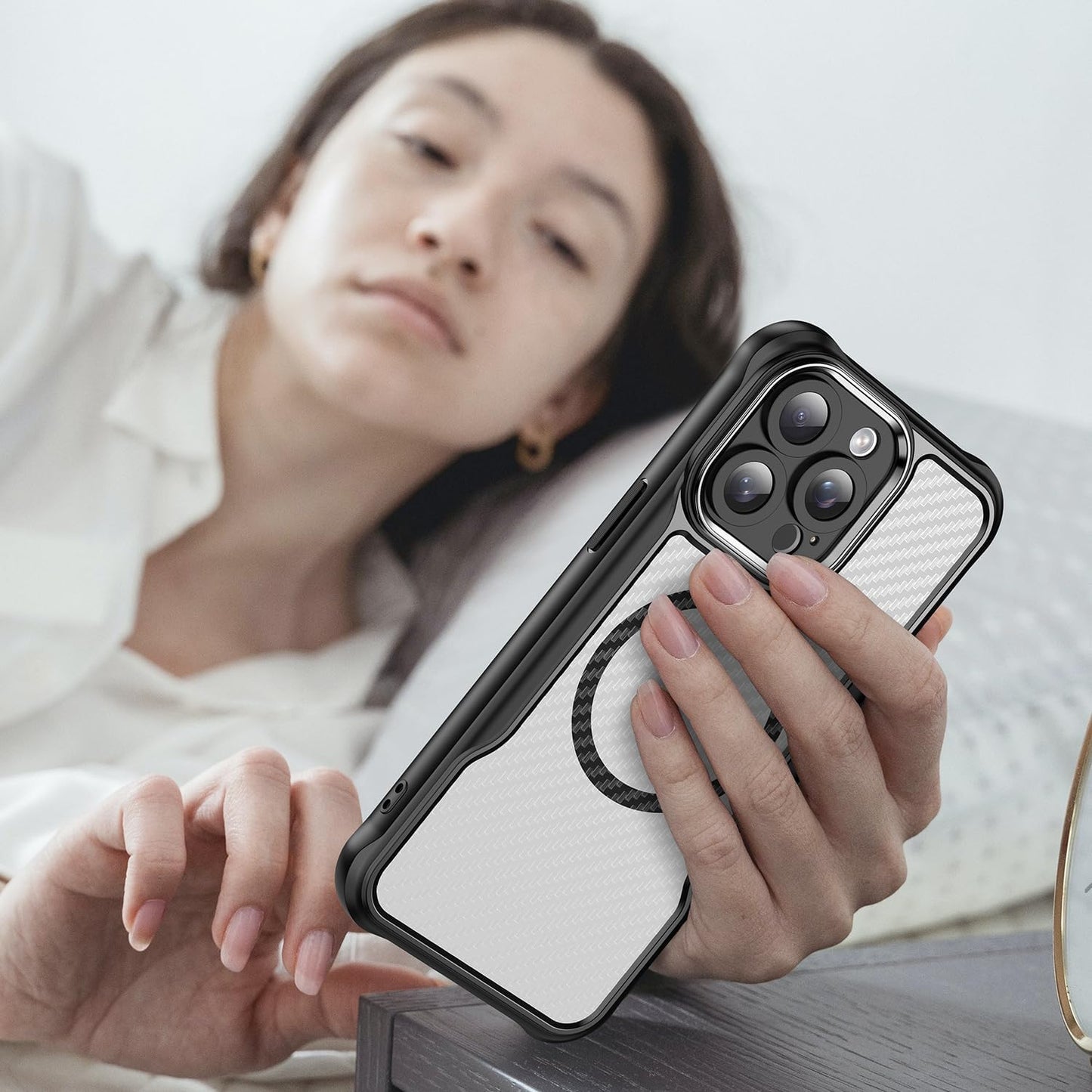 Magnetic carbon fibre case for iPhone 15 Pro max, support wireless charging, carbon fibre shockproof slim case Green